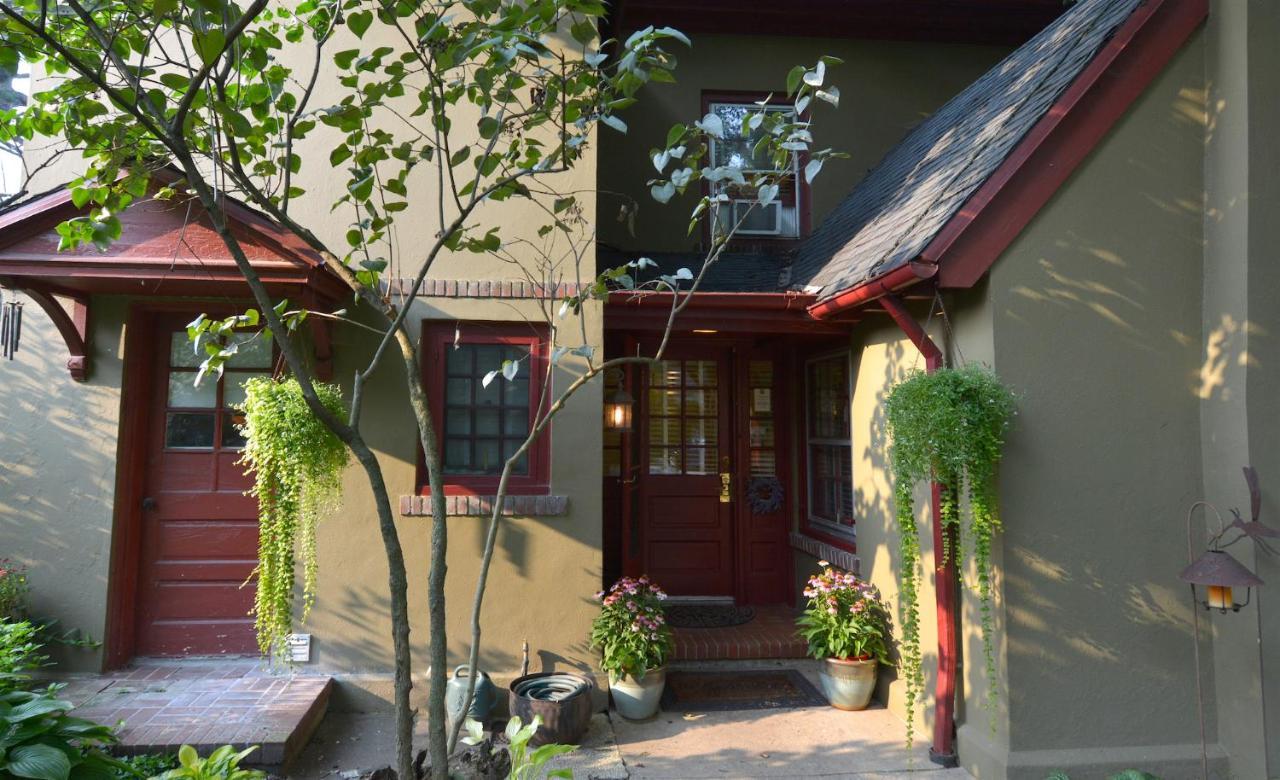 Bed & Breakfast The Lancaster 2*